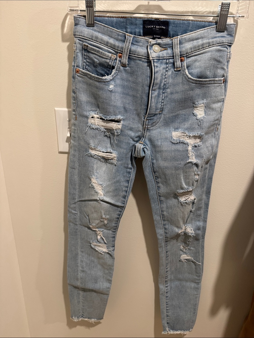 Lucky Brand Light Wash Ripped Skinny Jeans